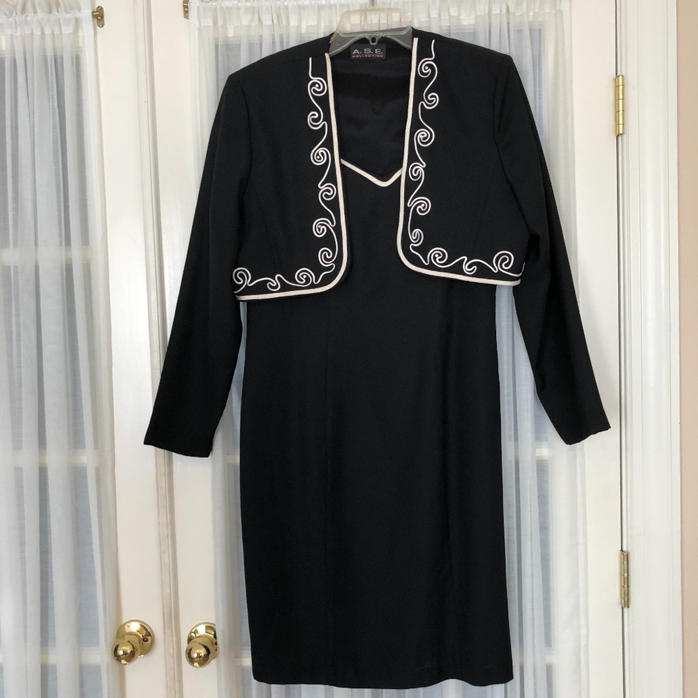 ASE sheath with crop jacket rhinestone and embroid